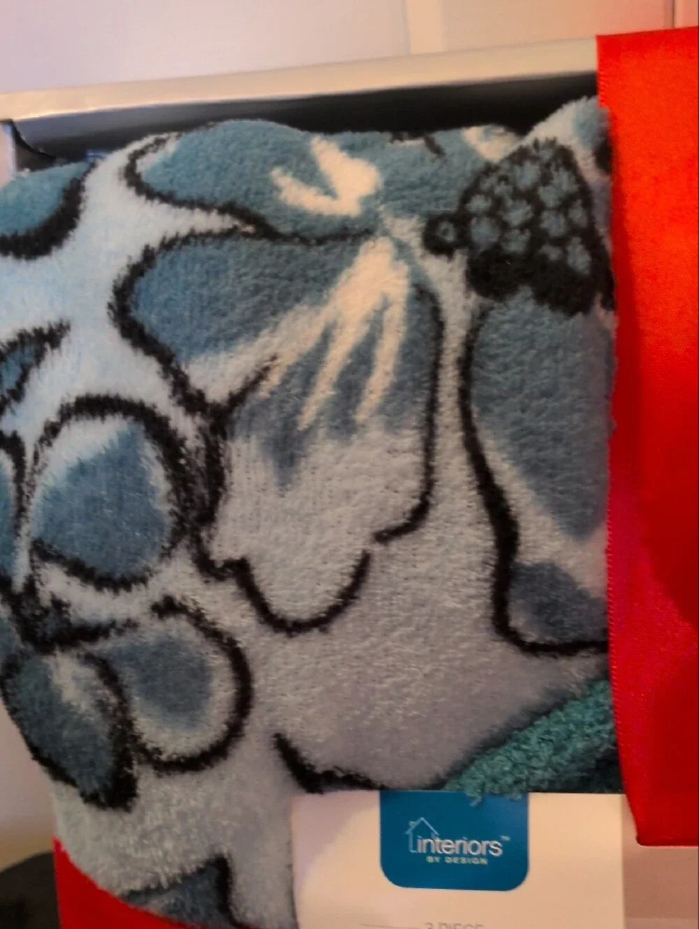 Turquoise Floral Throw Blanket with Cozy  Gripp Socks - Interiors by Design